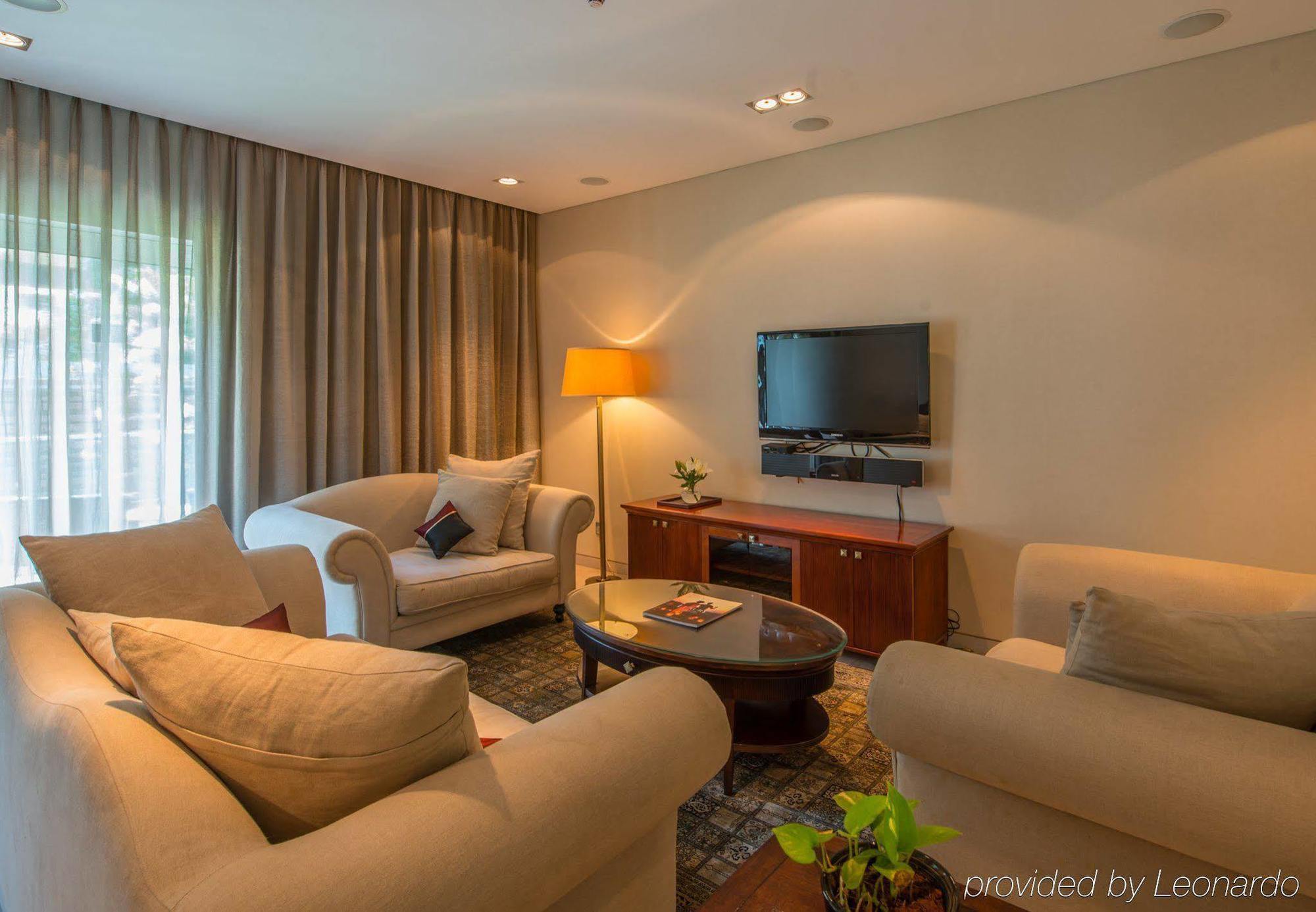 Marriott Suites Pune Ngoại thất bức ảnh